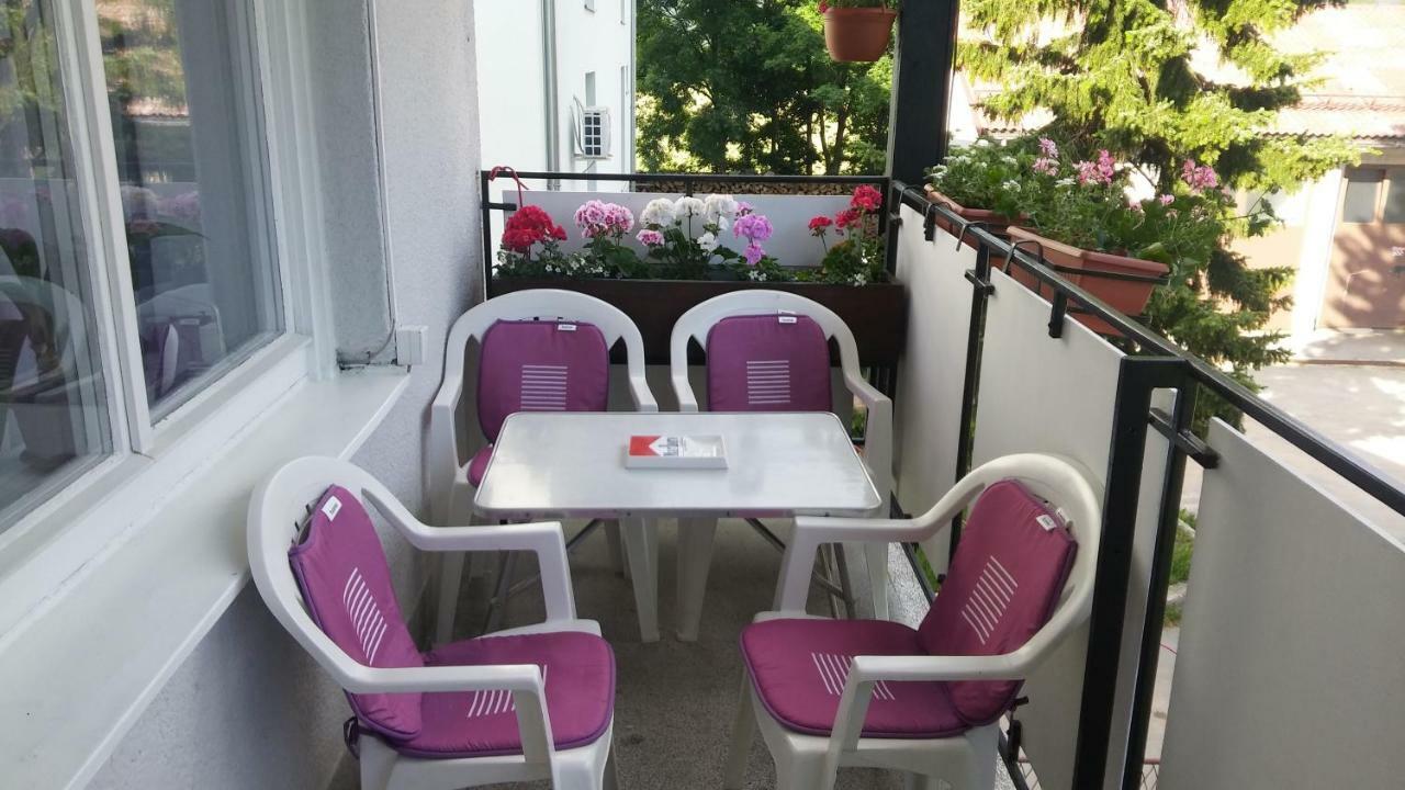 Apartamento Apartman Tomic Korenica Exterior foto